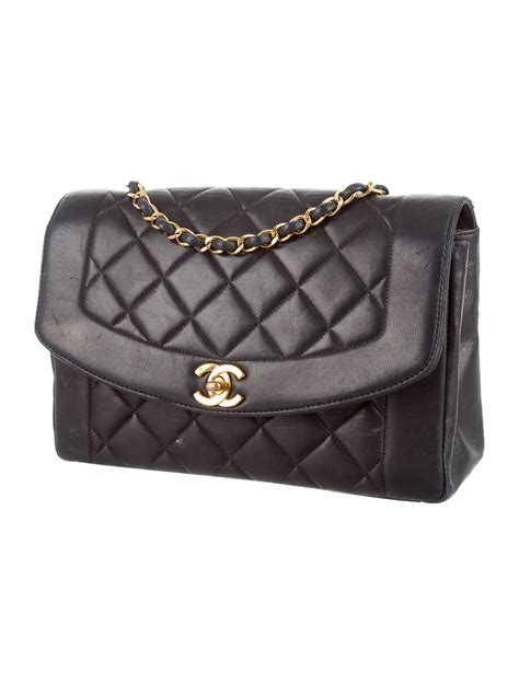 chanel diana flap